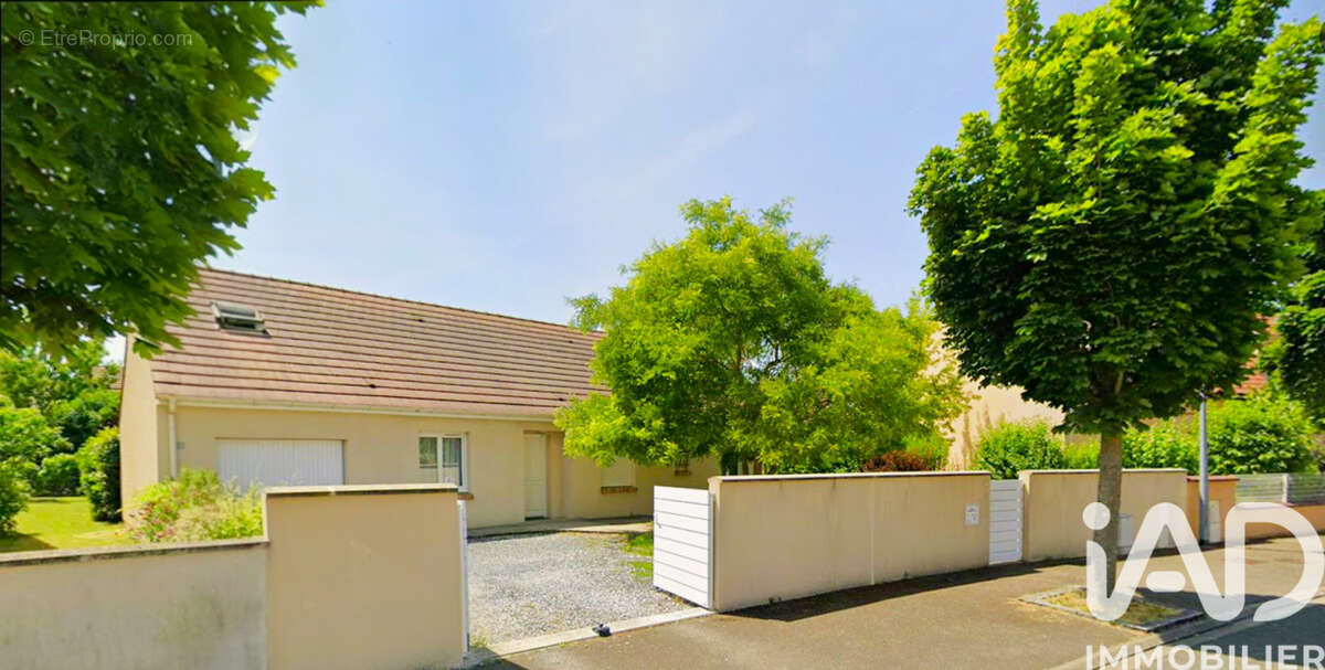 Photo 1 - Maison à LE COUDRAY