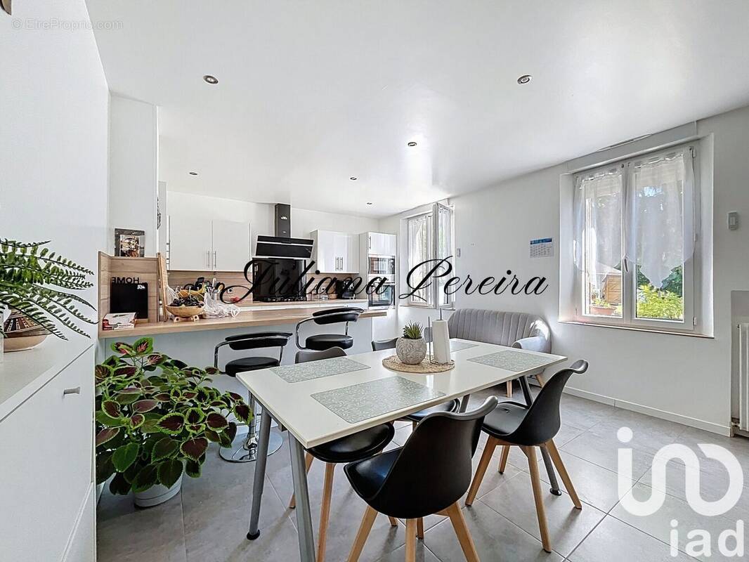 Photo 1 - Maison à FONTENAY-SAINT-PERE