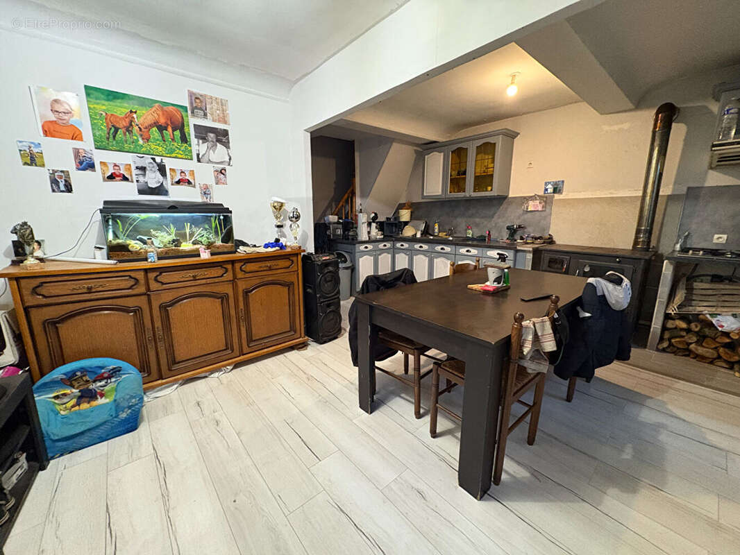 Maison à SAINTE-HONORINE-LA-CHARDONNE