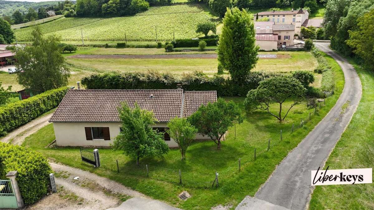 Maison à LUGNY