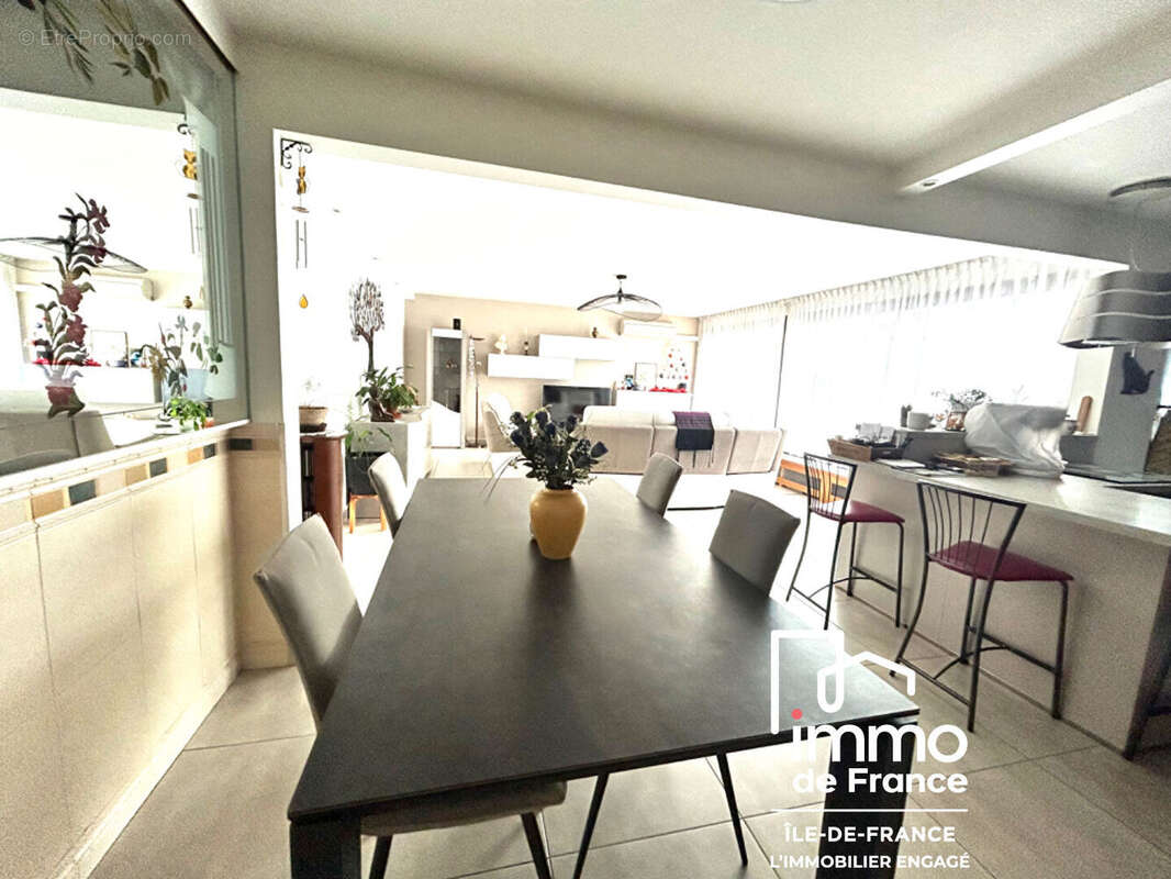 Appartement à CHAMPS-SUR-MARNE