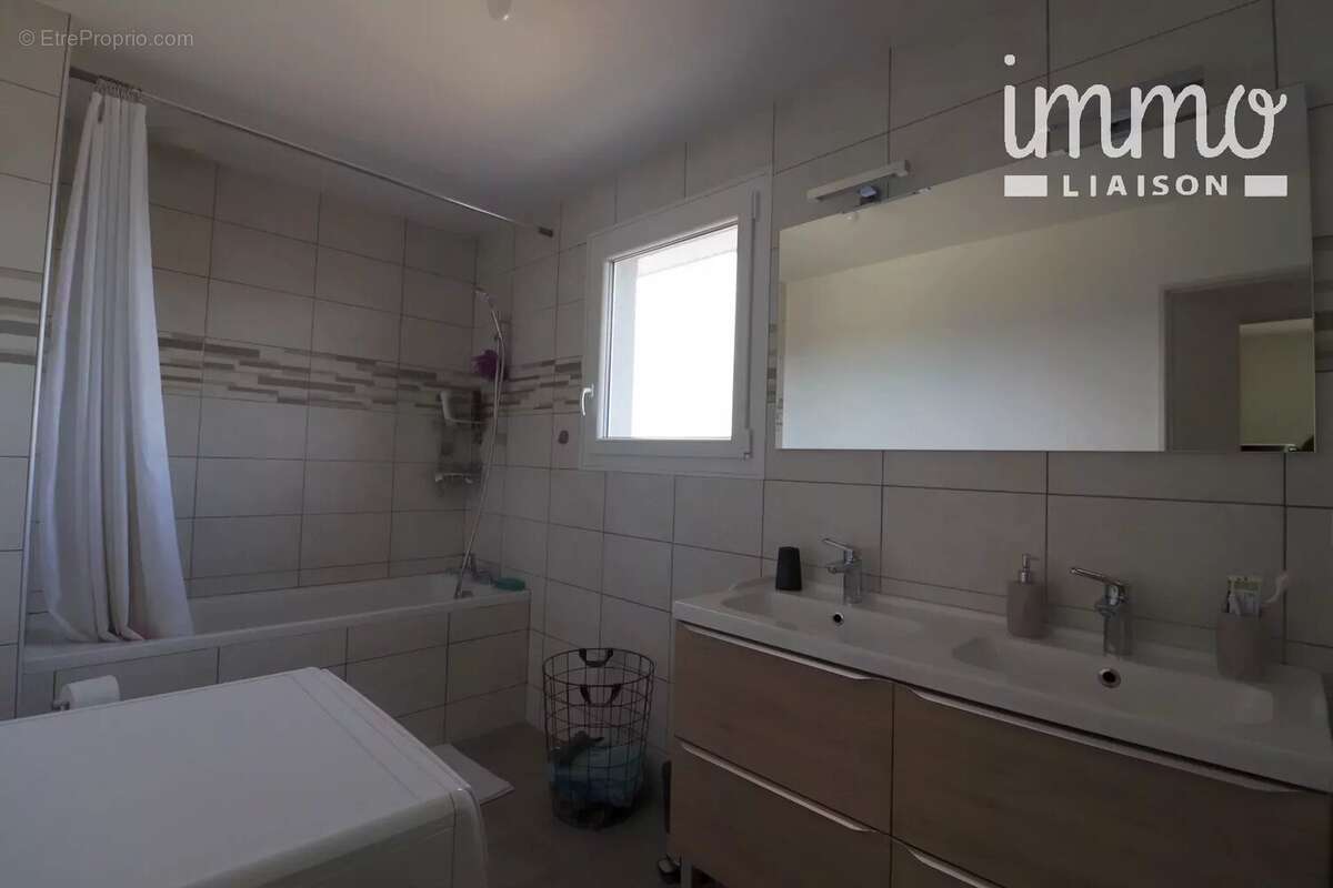 Maison à ALBY-SUR-CHERAN