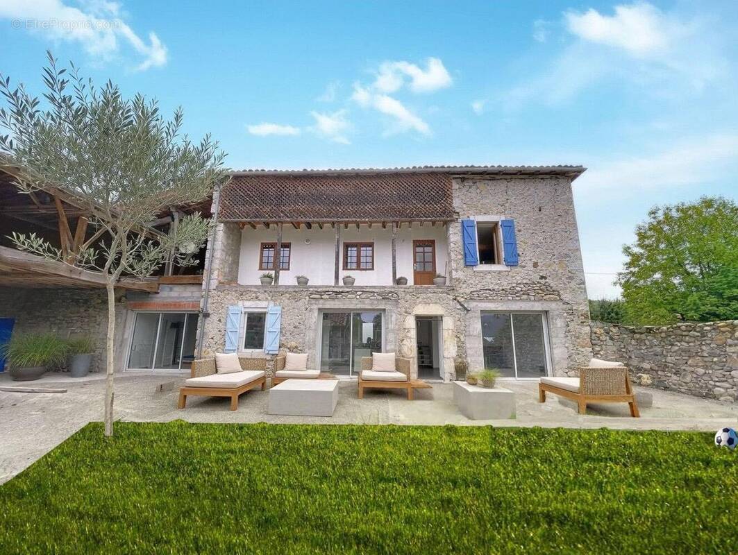 Photo 1 - Maison à LABROQUERE