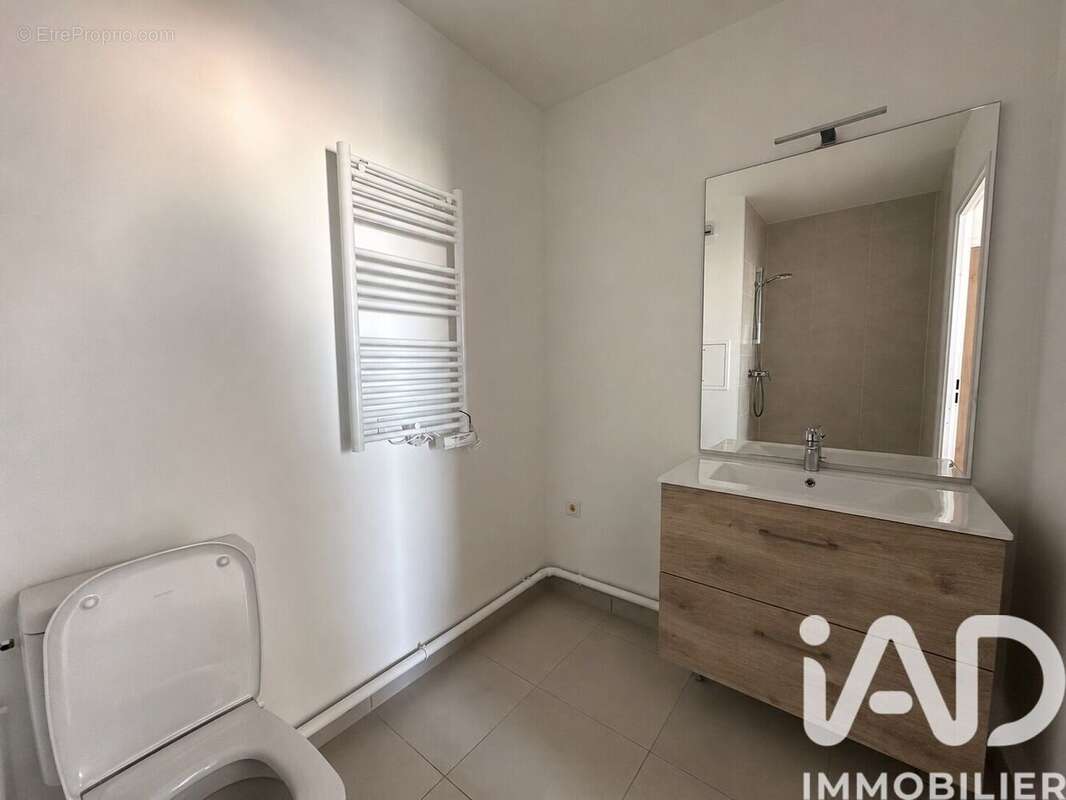 Photo 7 - Appartement à BUSSY-SAINT-GEORGES