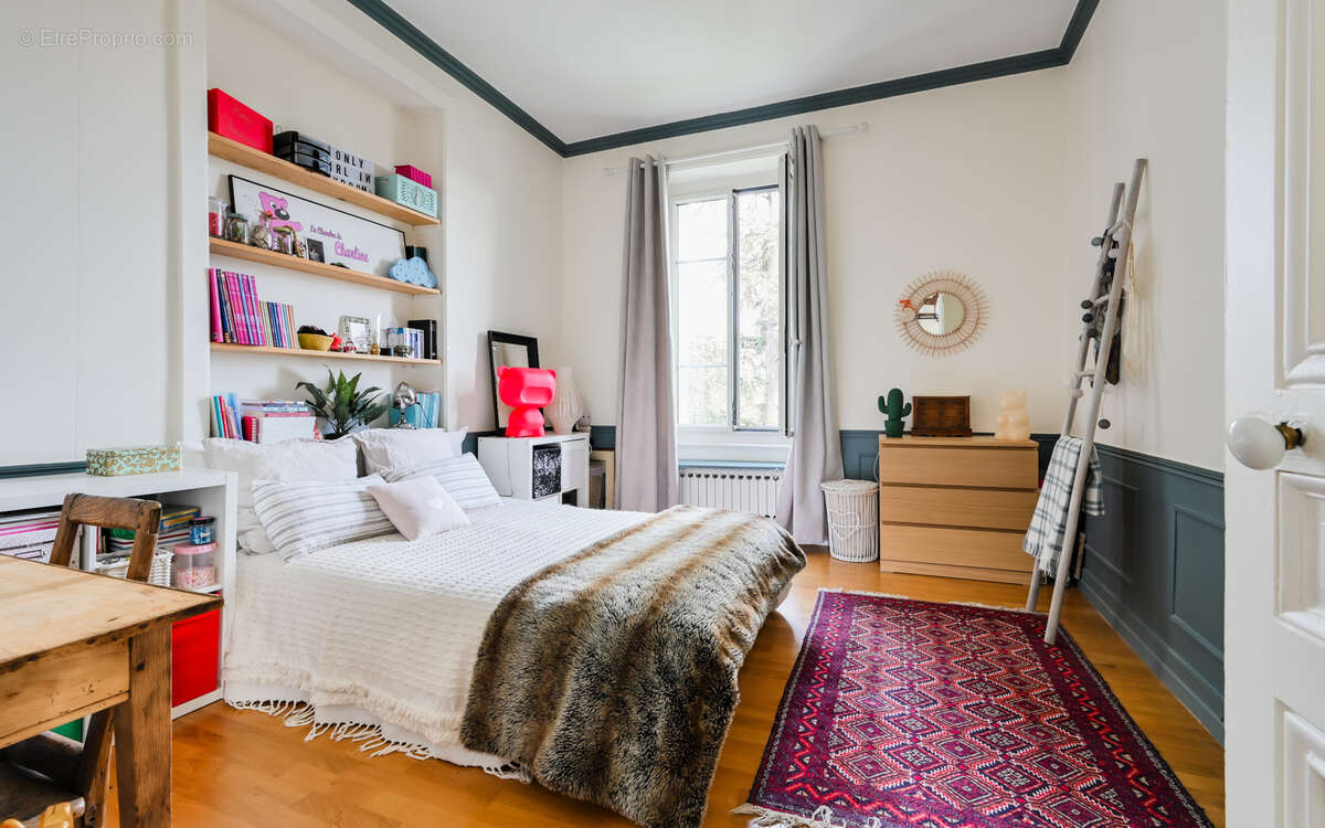 Maison à CHARBONNIERES-LES-BAINS