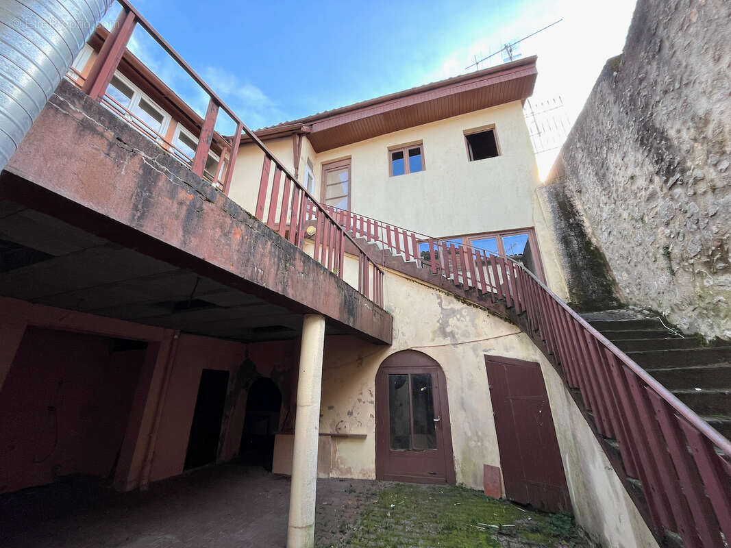 Appartement à CANCON