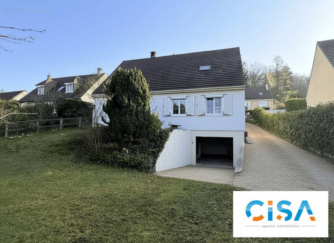 Maison à VERNEUIL-EN-HALATTE