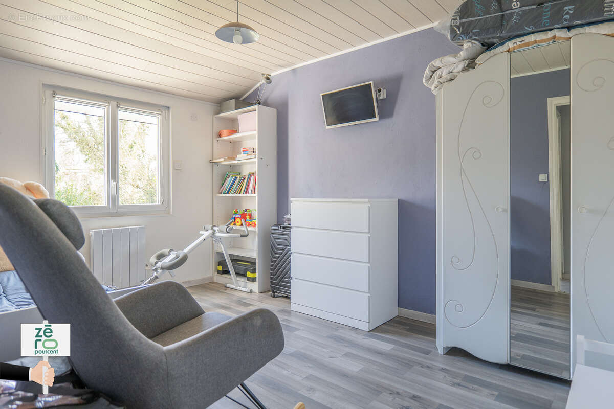 Maison à CHATEAUNEUF