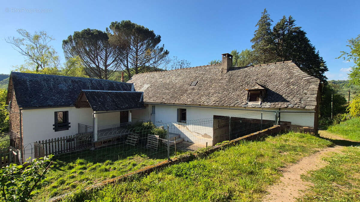 Maison à BESSUEJOULS