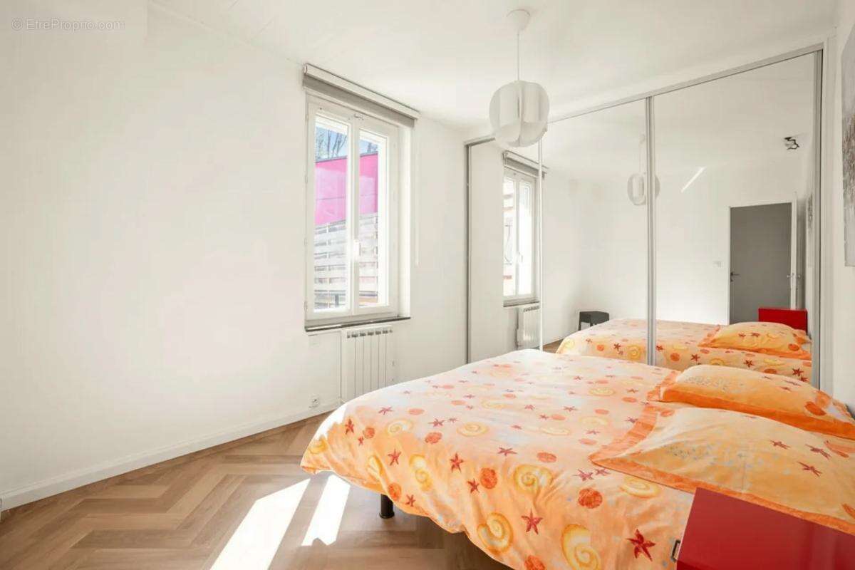 Appartement à FONTAINES-SUR-SAONE