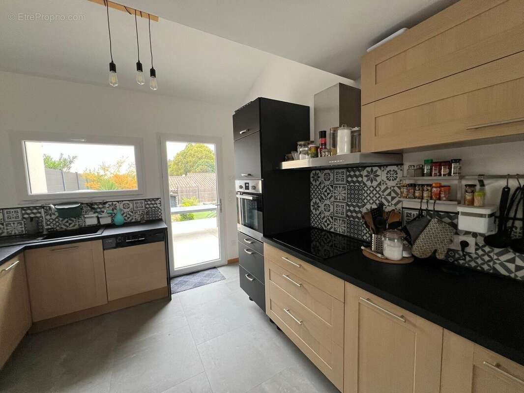 Maison 109 m² à Peyrins  - photo 5