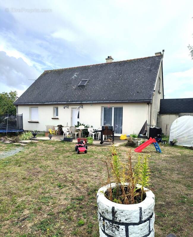 Maison à BEAUFORT-EN-VALLEE