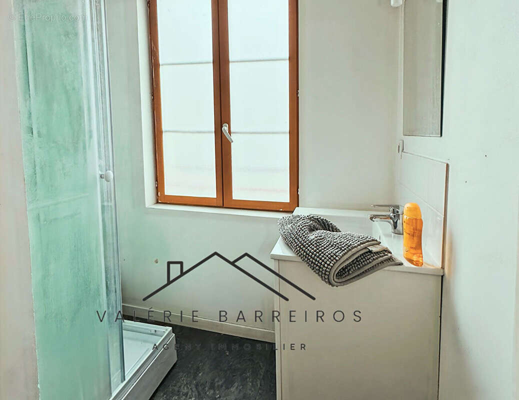 immeuble, fond de  Commerce, plus 2 appartements - photo 7