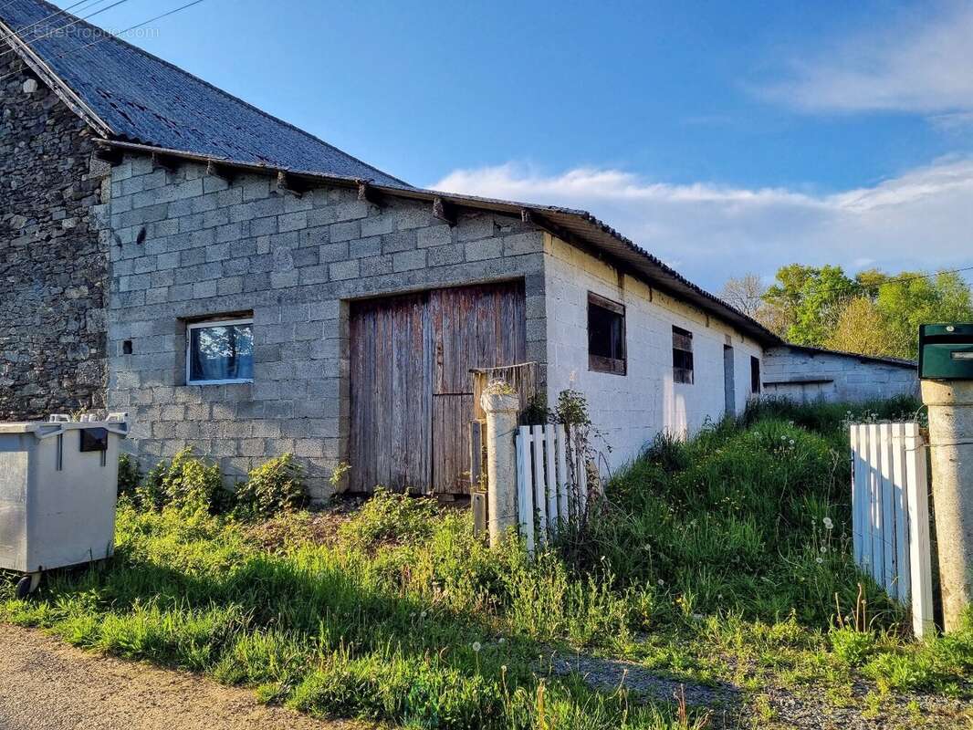 Maison à CHAMBOULIVE