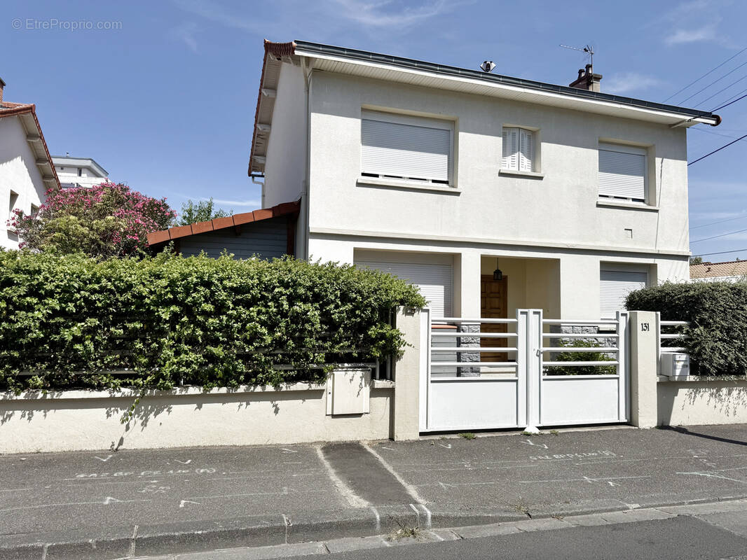 Maison à CLERMONT-FERRAND