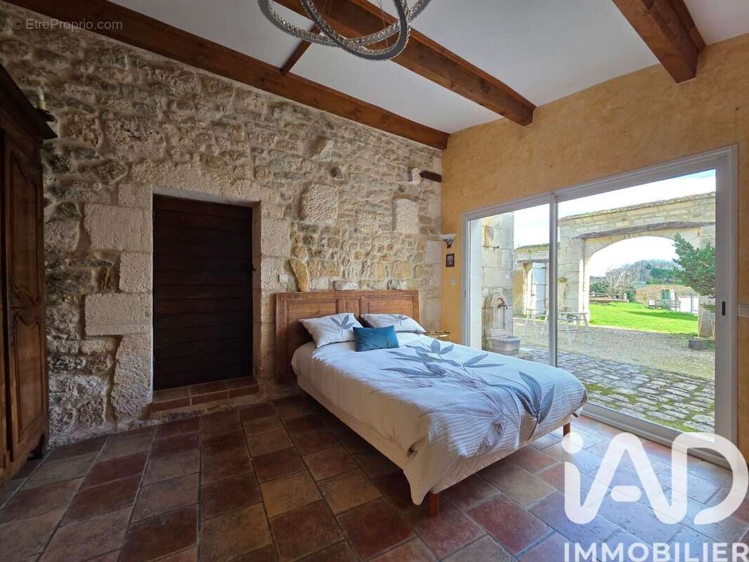 Photo 8 - Maison à CHAMPNIERS