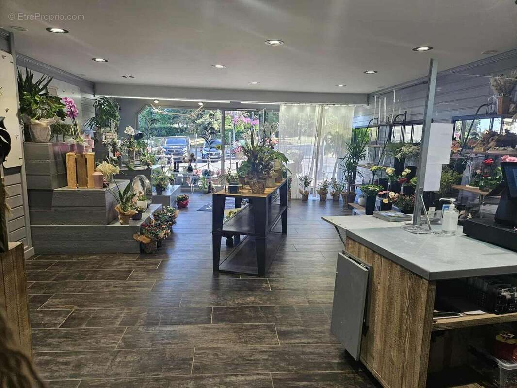 Photo 5 - Commerce à LONGUENESSE