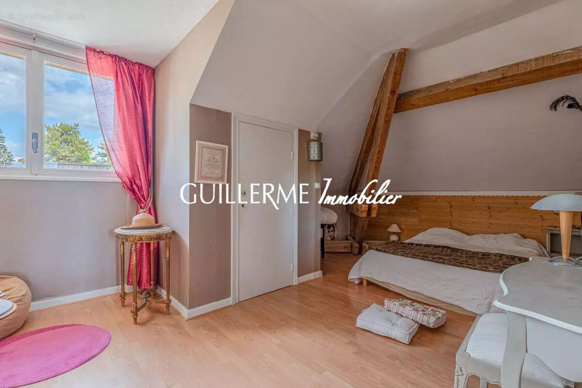 Maison à SAINT-DIDIER-AU-MONT-D'OR