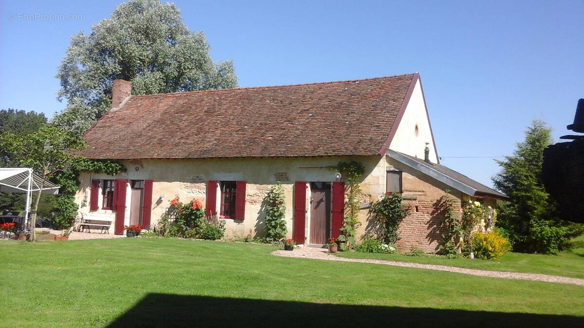 Maison à TRESNAY