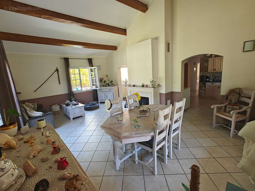 Maison à LA VALETTE-DU-VAR