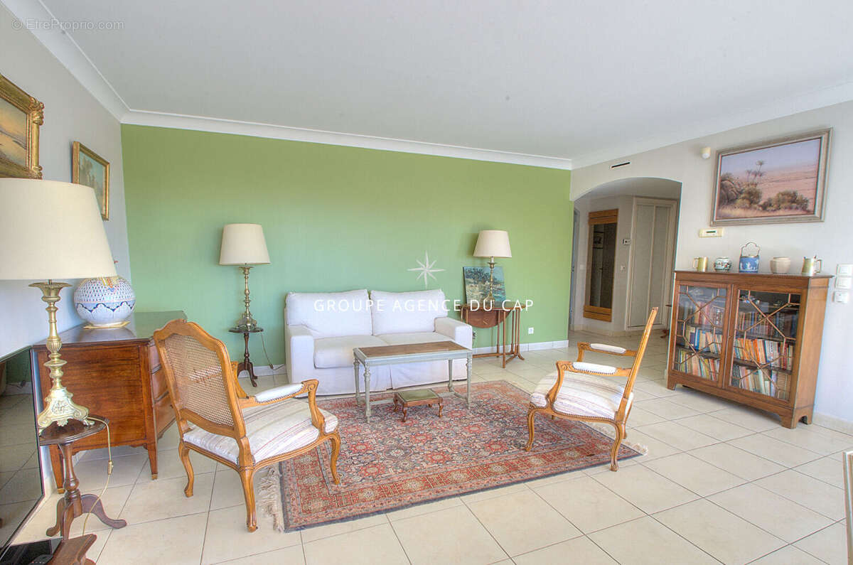 Appartement 4 pieces  109 m2 dernier etage piscine garage saint-raphael - photo 7