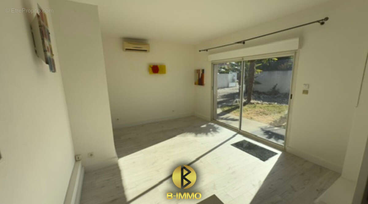 Maison à ROUSSILLON
