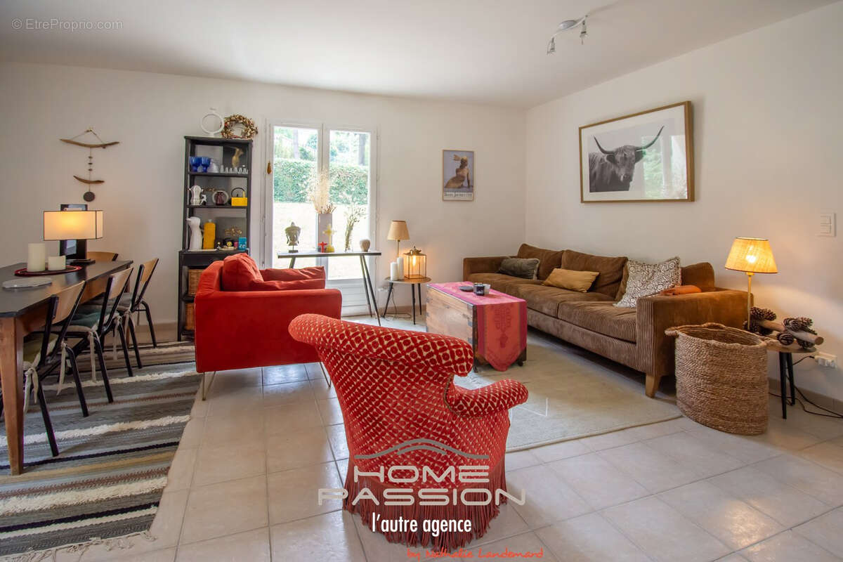 Maison à MESCHERS-SUR-GIRONDE