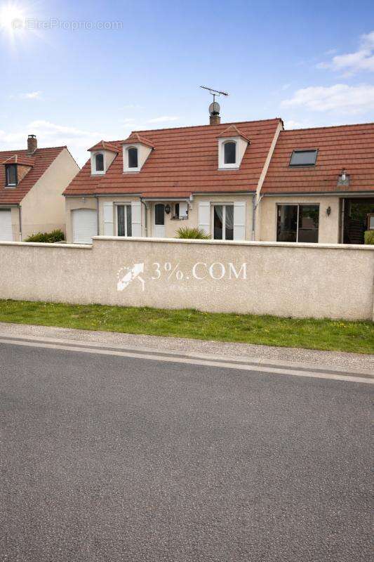 Maison à ROSOY