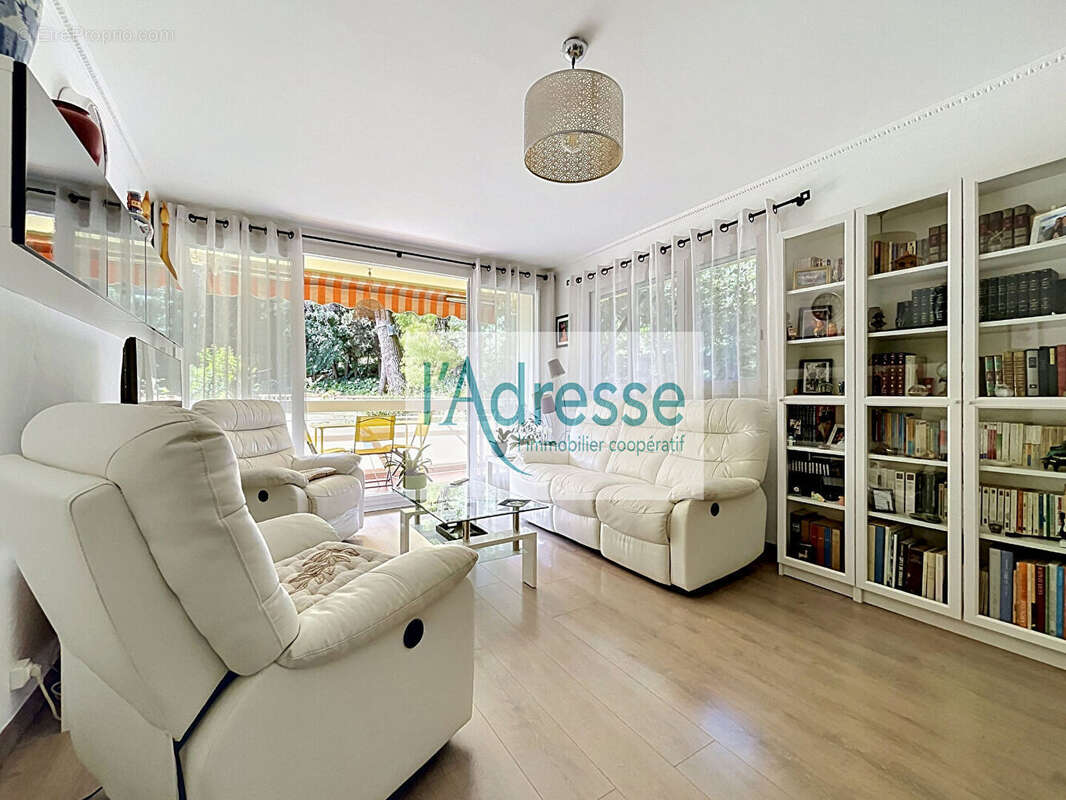 EXCLUSIVITE Appartement à Vendre 3 pièces Antibes - photo 2