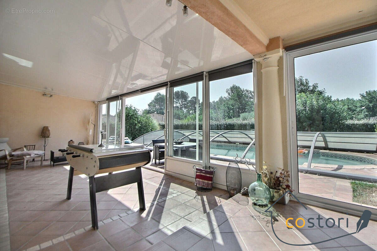 Maison 240 m² à Trans-En-Provence  - photo 9