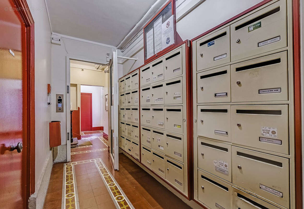 Appartement à PARIS-11E