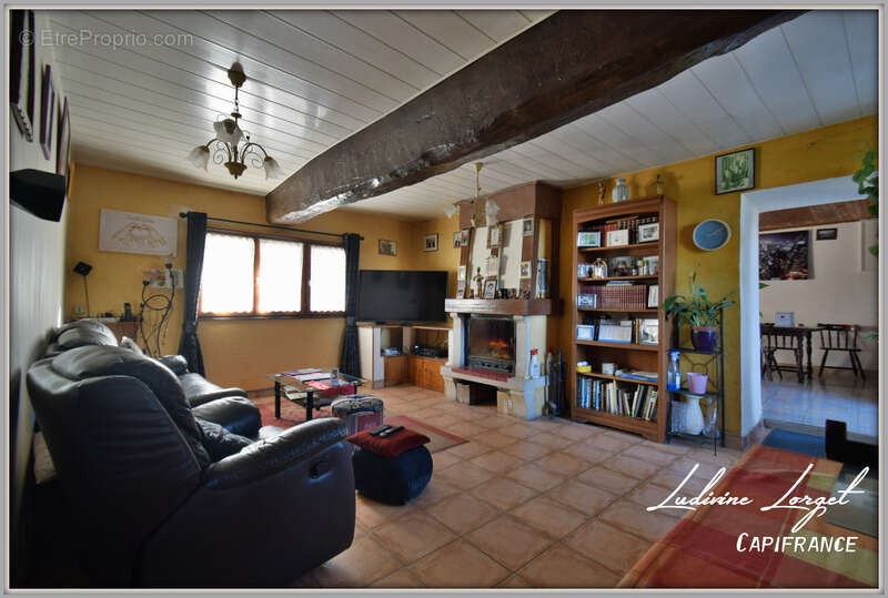 Maison 6 pièces, 4 chambres – 174 m² habitables- grenier- cave-bucher- terrain de 598 m²-dépendance située entre Château-Thierry - photo 4