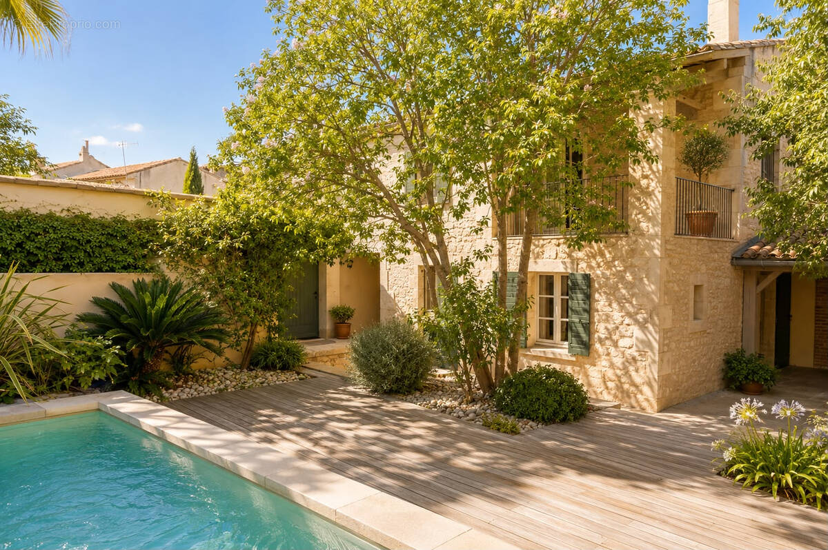 Autre à SAINT-REMY-DE-PROVENCE
