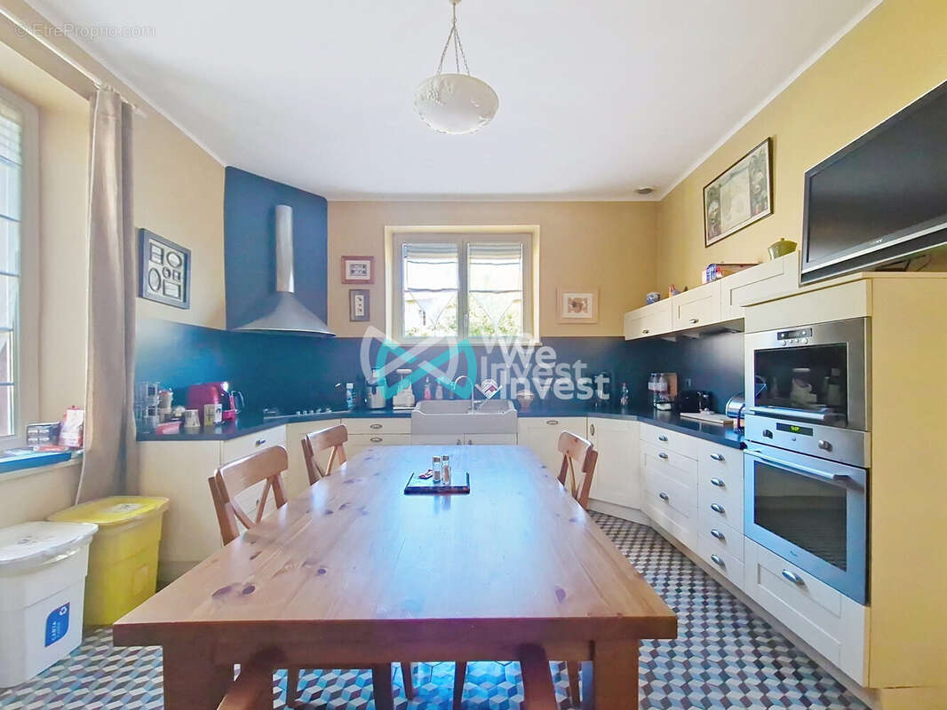 Maison à DOMEVRE-SUR-VEZOUZE