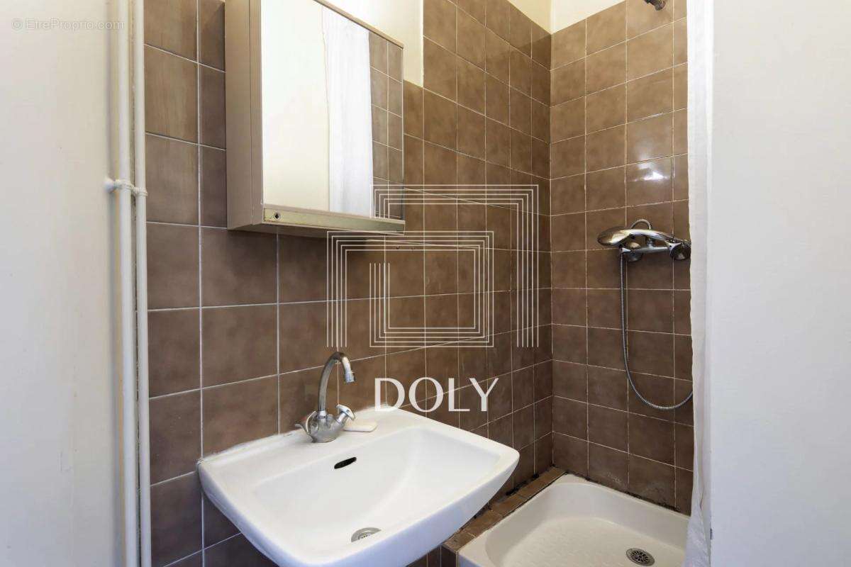 Appartement à PARIS-3E