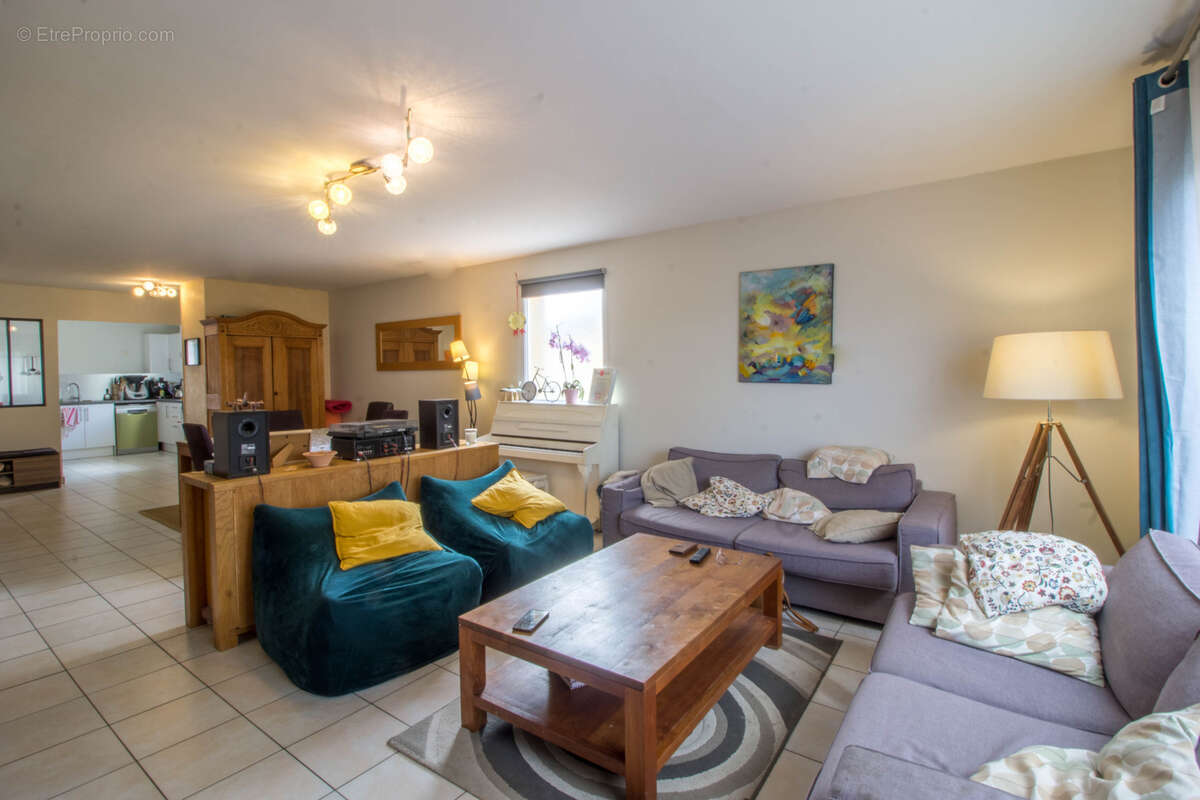 Maison à SAINT-GERMAIN-LES-ARPAJON