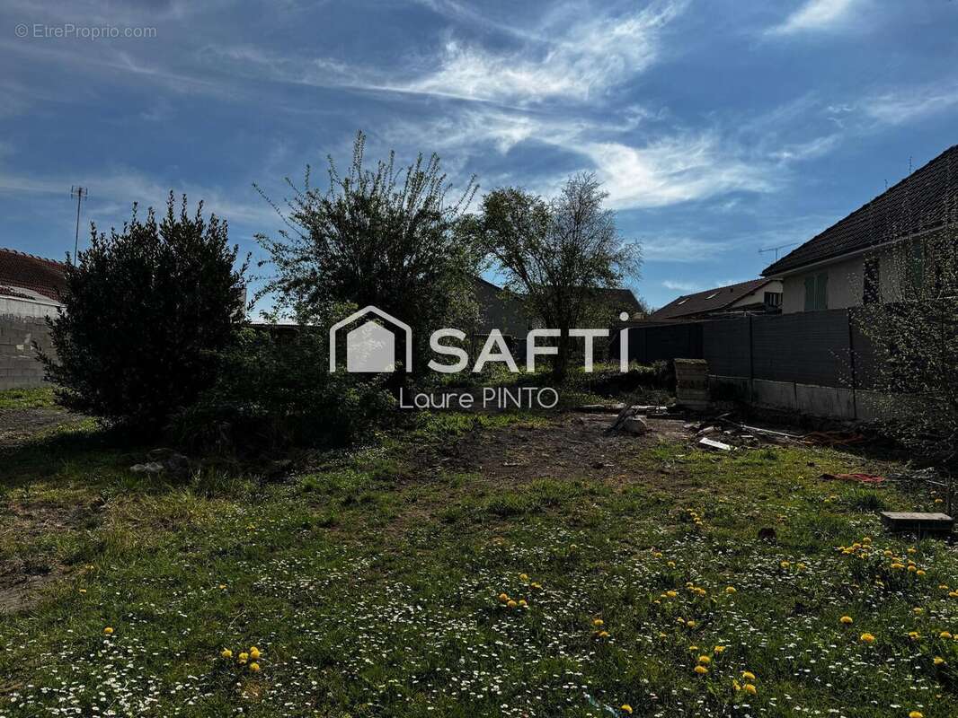 Photo 3 - Terrain à PONTFAVERGER-MORONVILLIERS