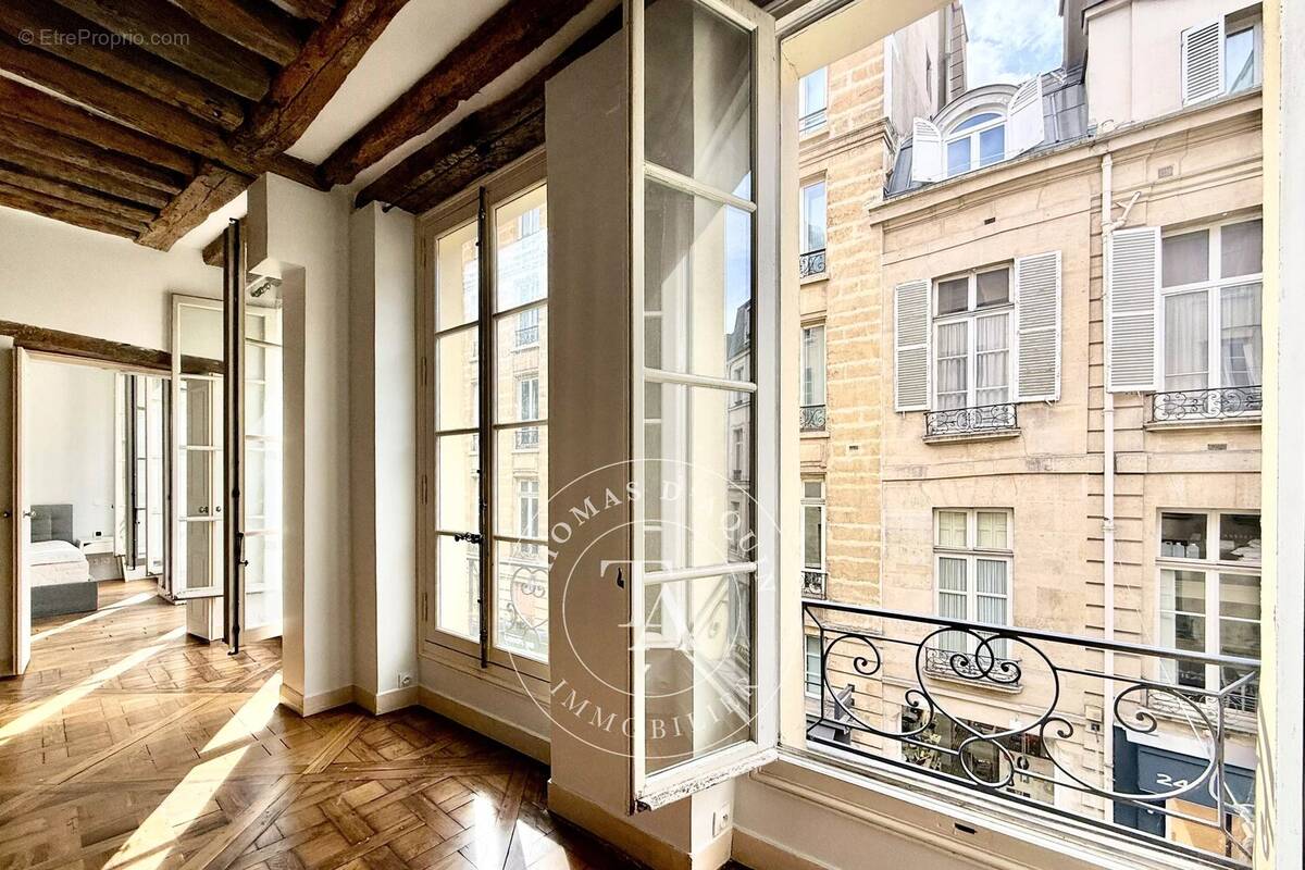 Appartement à PARIS-7E
