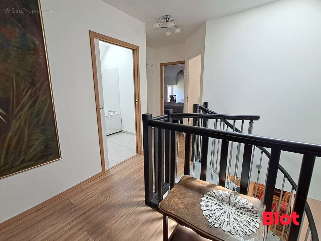 Maison 111 m² à Plerguer  - photo 5