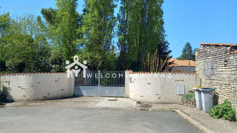 Maison à BENON