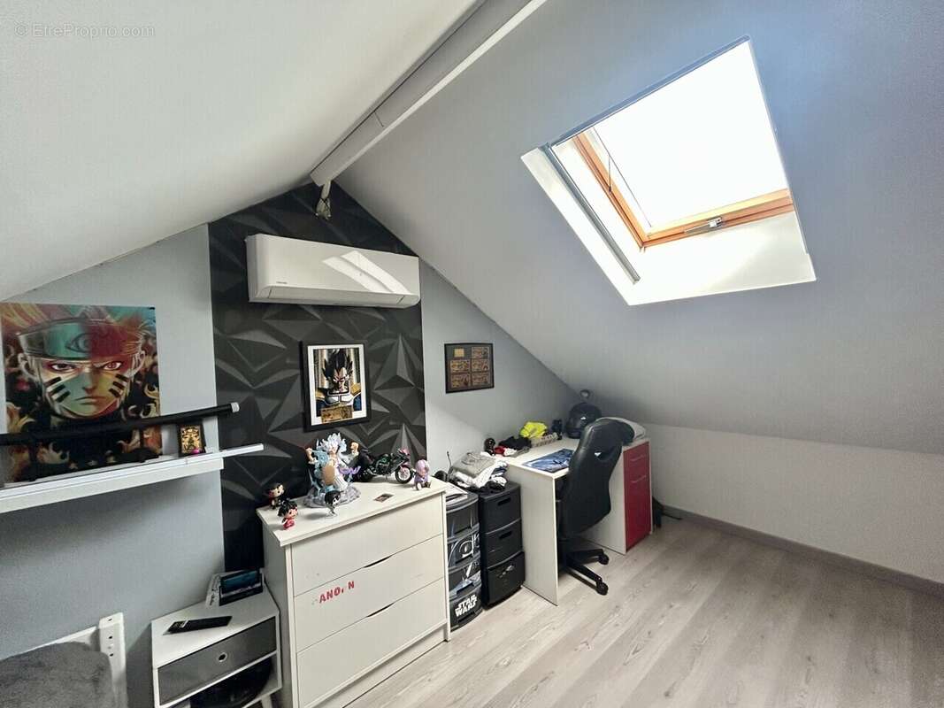 Maison à LADIGNAC-SUR-RONDELLES