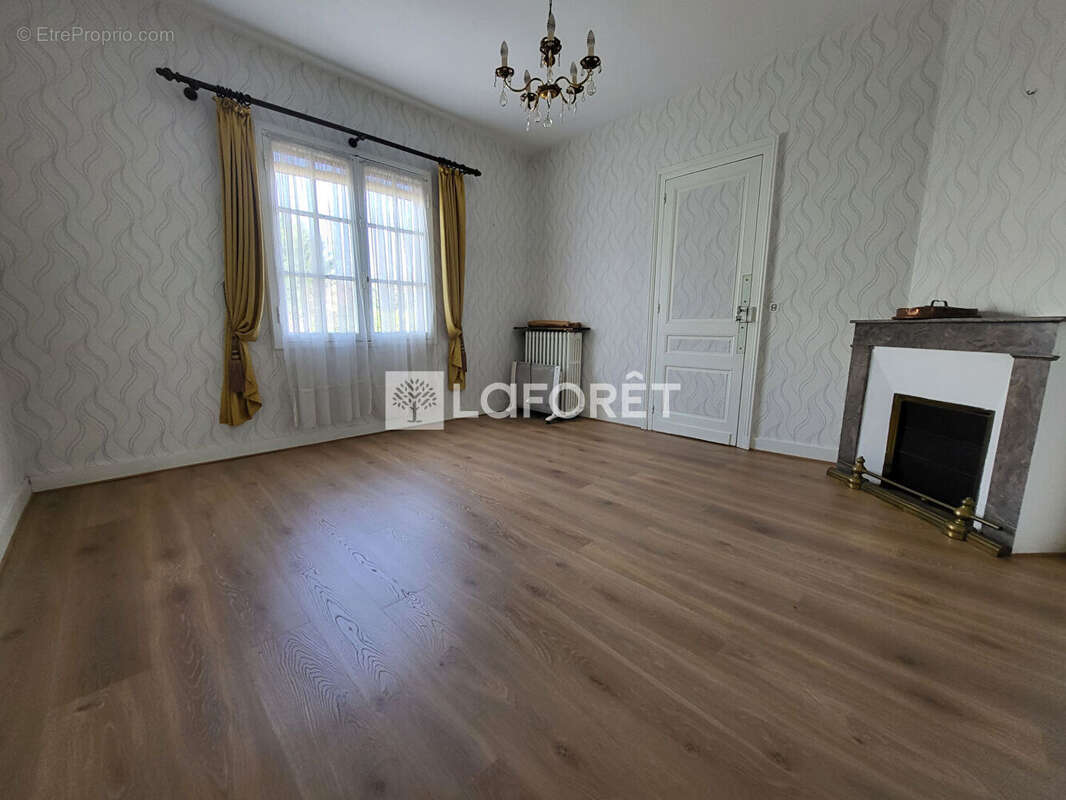 Maison à LABOUHEYRE