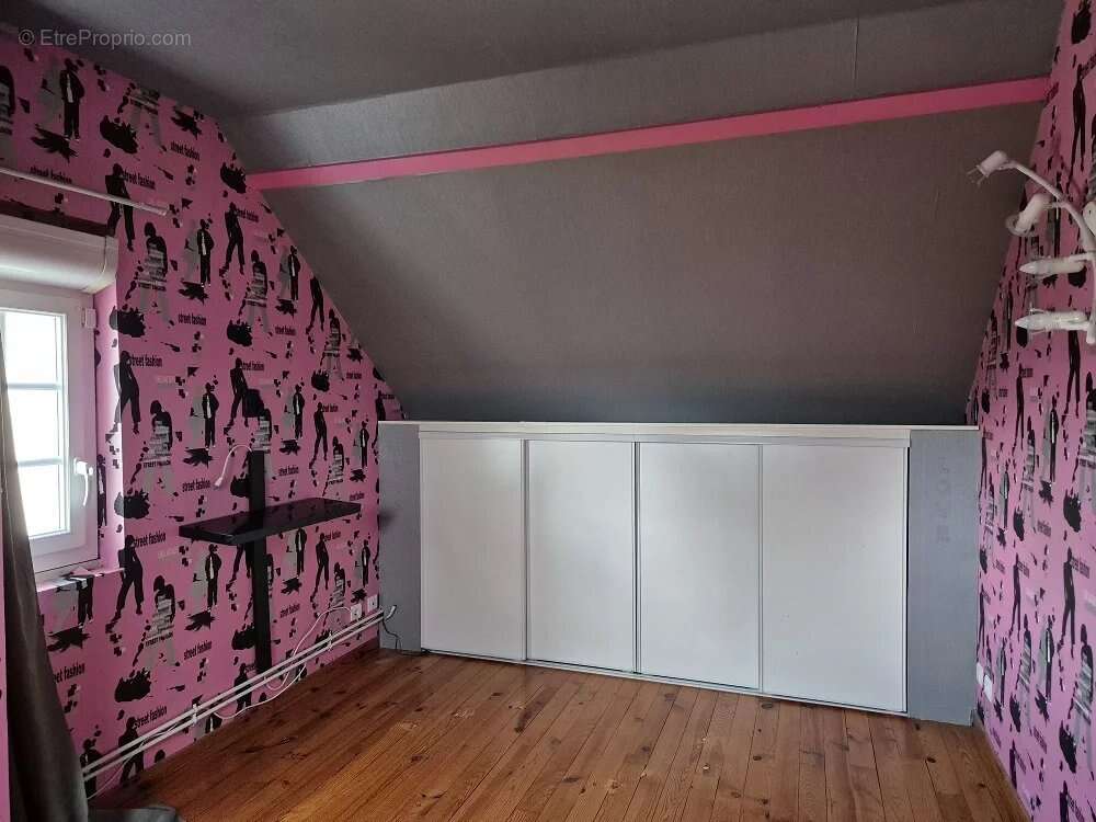 Maison à BEAUNE-LA-ROLANDE