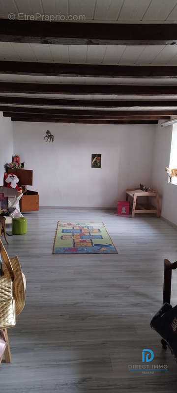 Appartement à AILLEVANS