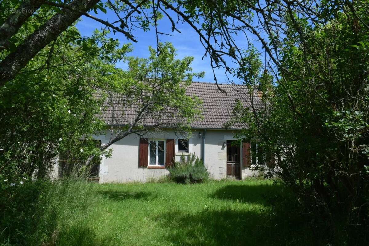 Fermette à vendre dans la Nièvre avec 3375 m² de terrain - photo 2