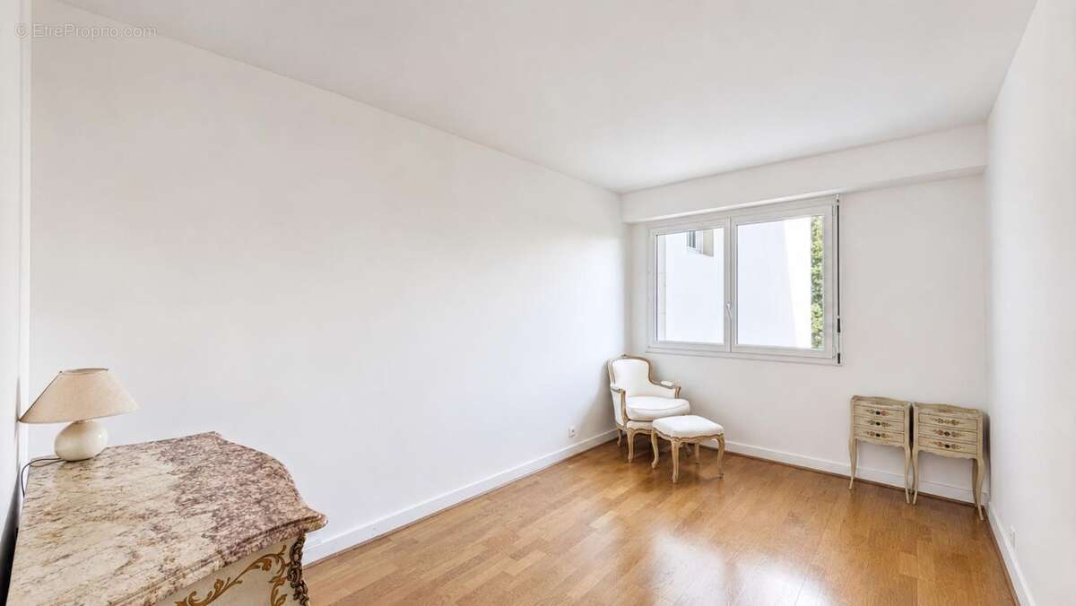 Appartement à PARIS-12E