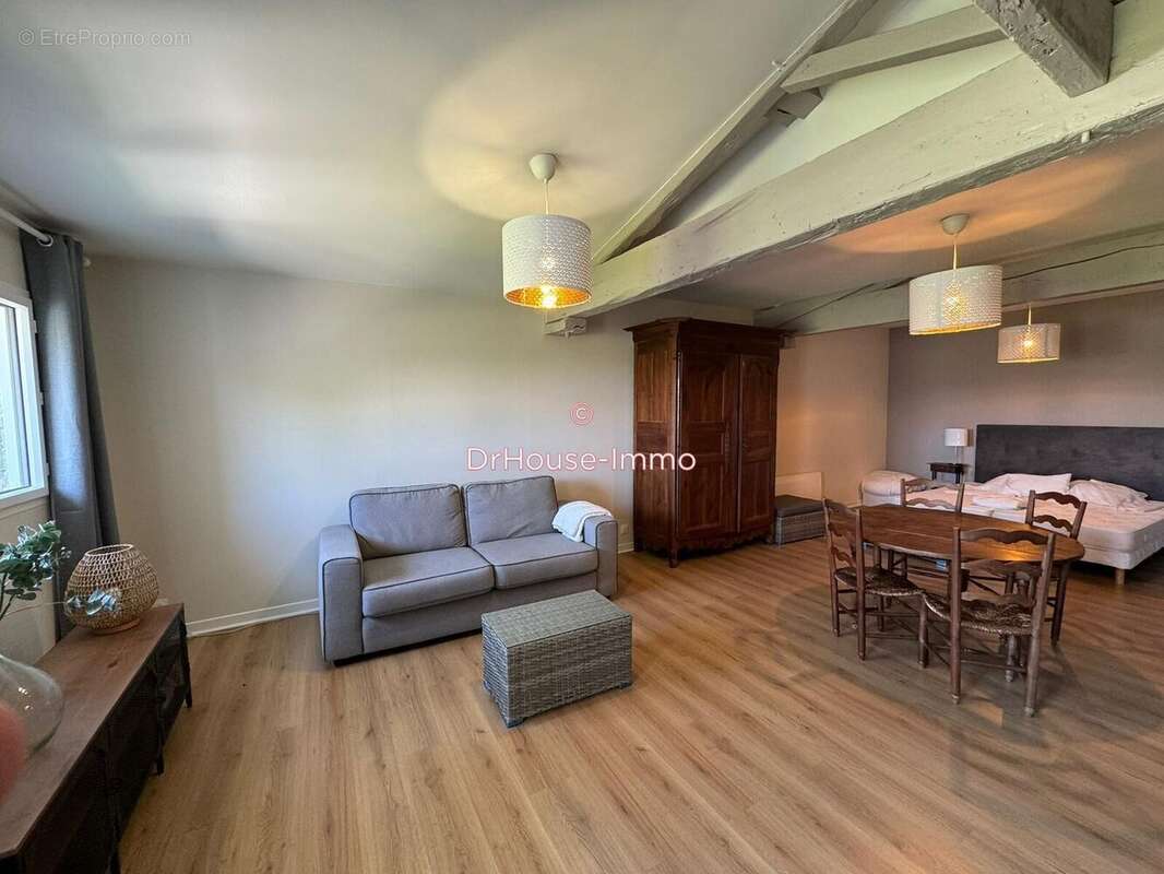 Maison à SAINT-EMILION