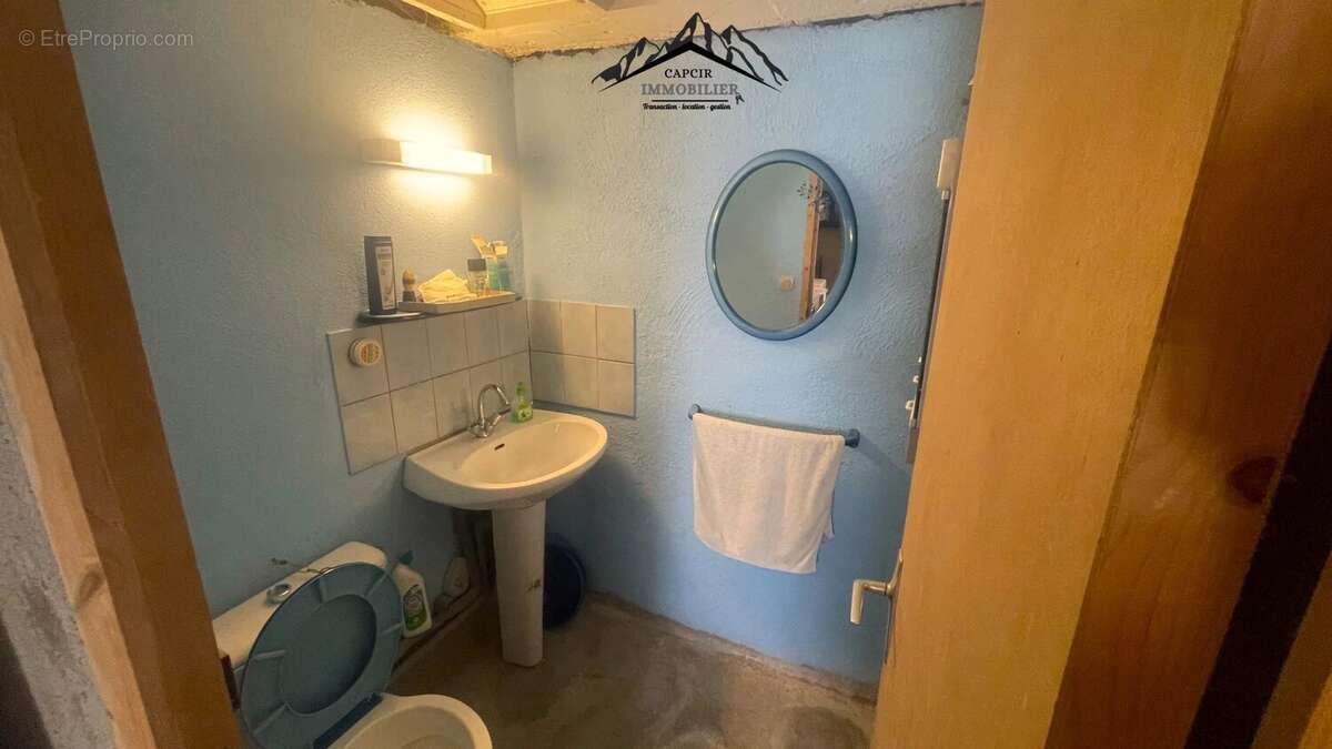 Maison 4 faces en pierre avec jardin - AYGUATÉBIA-TALAU - photo 12