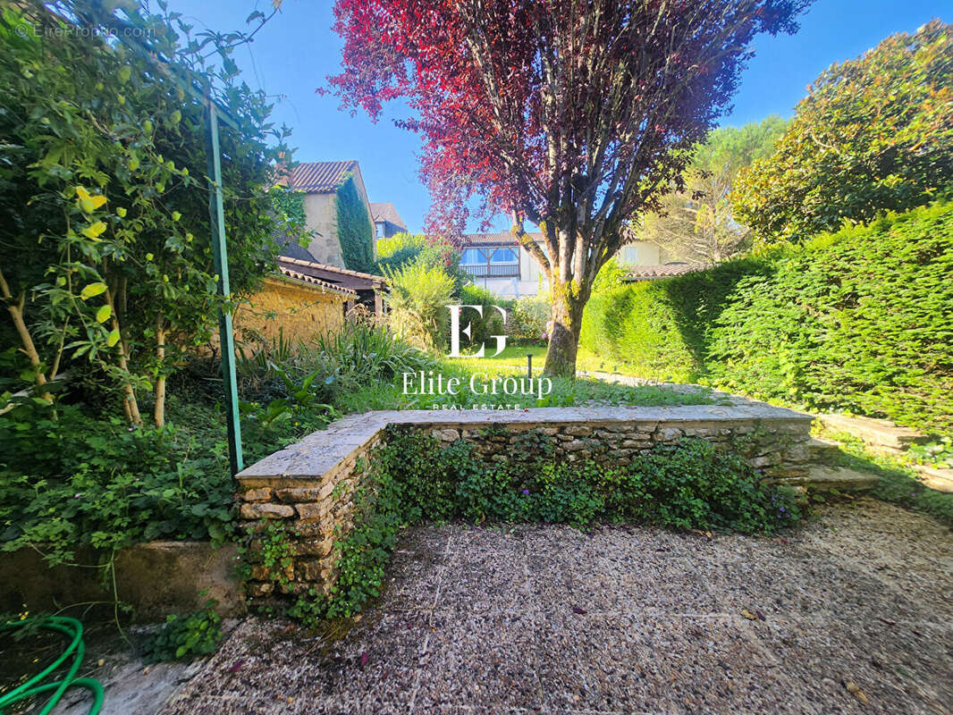 Maison à SIORAC-EN-PERIGORD