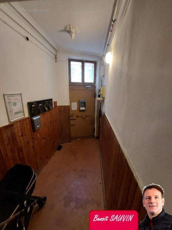 Appartement à MARSEILLE-1E